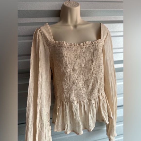 MINE  Smocked Long Sleeve Blouse Ruffle Bottom Cross Cross Back Size Large - Picture 5 of 8